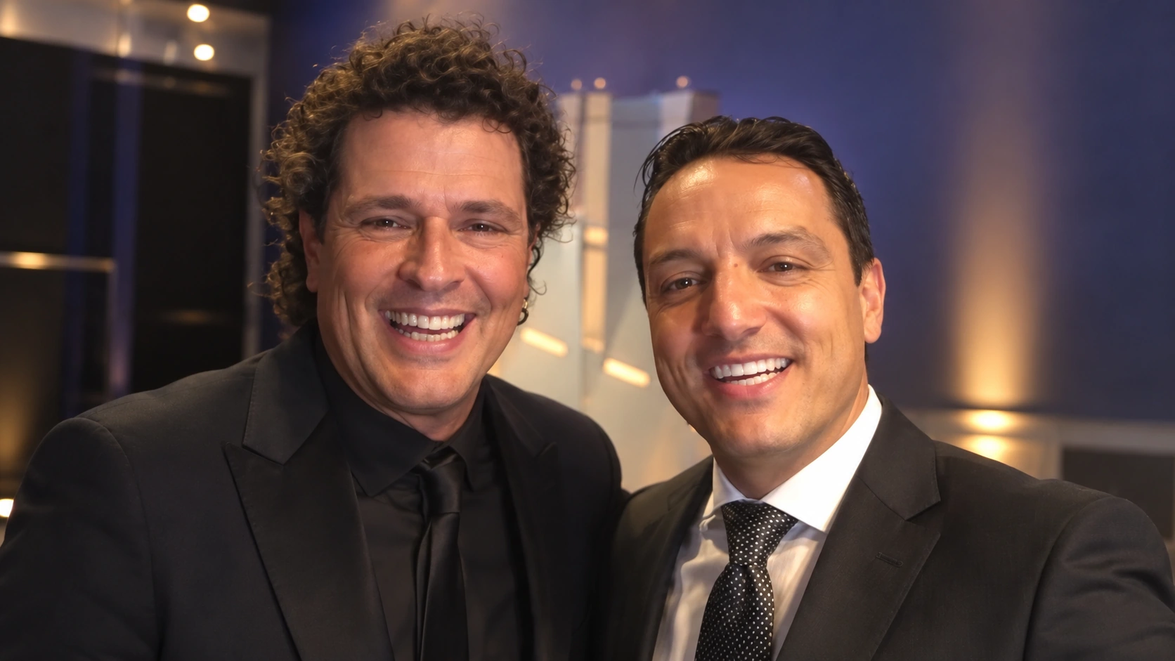Carlos Vives y el Dr. Raúl González en DrGsmile Live · Edición con IA